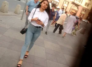 Tight jeans and pants are sexy