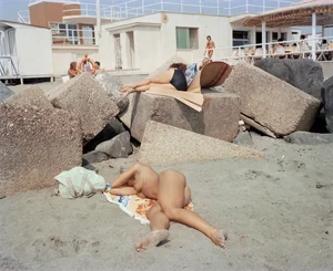 Publicly nude girls