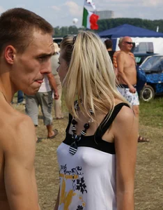 Candid tits and pokies