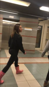 Some young college ass in leggings