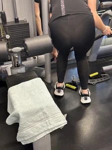 Blond bends in front of me with vpl at gym