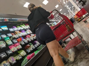 MILF IN TIGHT GYM SHORTS