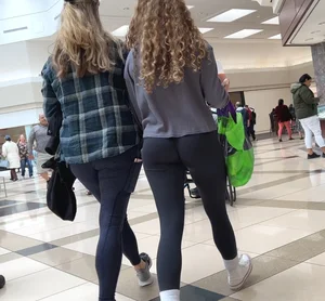 Perfect Curly Teen Ass (NOT OC)
