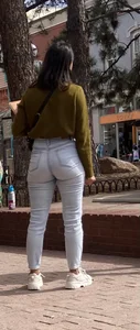 Asian Bubble Butt in Jeans