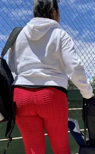 Only 2 of nice red tights