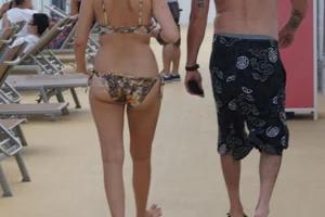 Tasty cruise ship hottie