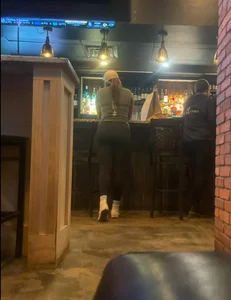Fit Bubble Butt at the bar (OC)