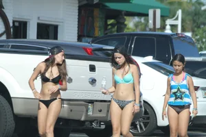 Deerfield Beach, Florida sexy girls and teens in bikinis