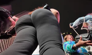 Fat Ass Colombian in black leggings(OC)