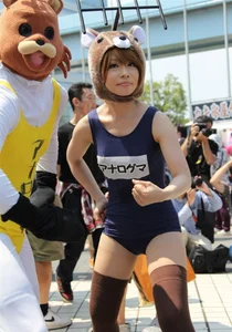 Sexy Asian girls in Cosplay outfits