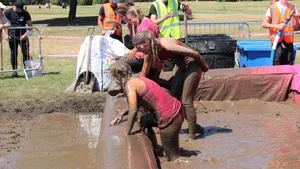 Bristol Pretty Muddy 5k race girls 2018