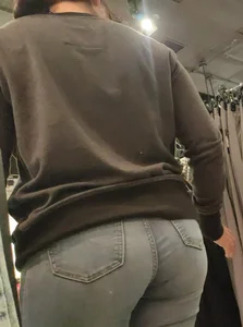 Amazing gorgeous ass in tight jeans, delicious