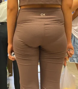 Candid Girl Extreme VPL!