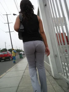 Sexy thick milfs ass in tight pants with vtl