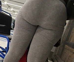 Ebony booty grey leggings Part 1 (GIF)(jiggle)(bending)