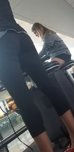 Candid girls in leggings and tights