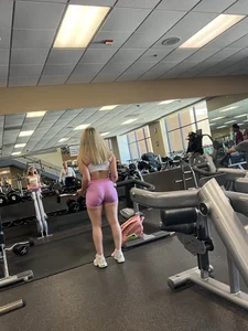 Best set today😈 bubble butt see through spandex at gym