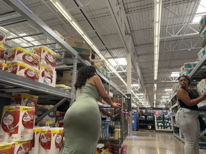 Mature Series | Massive Ass In Sundress