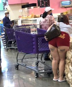 Latina with big booty in red shorts doesn't care about Rona