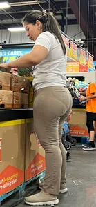 [OC] 2 Separate Latina MILFs shopping both VPL
