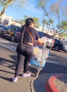 (OC) Mature Mexican Massive Tits n BBL w/ Underboob