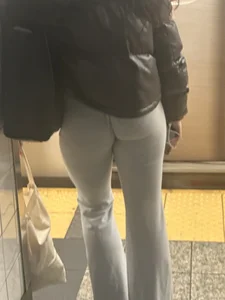 OC Nice Butt In Grey Sweats Subway Platform