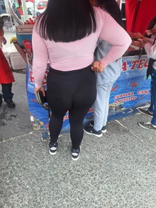 chubby butt in black leggings,[OC] part 3.