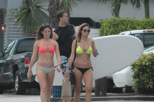 Florida beach and bikini girls