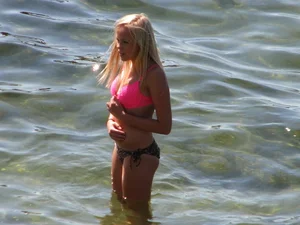 Bikini girls