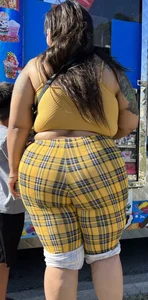 Fat ass in yellow