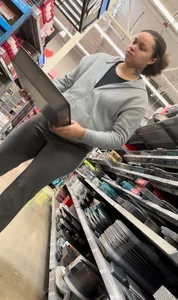 Ebony grey sweatpants wedgie and vpl