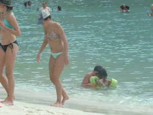 Bikini girls