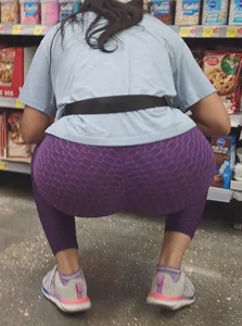 Latina BBL In Purple Leggings