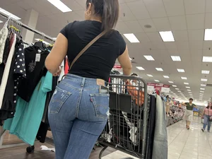 I just love these juicy thick ass Mexicans!