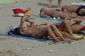 Sexy mature girls on Vilanova topless beach