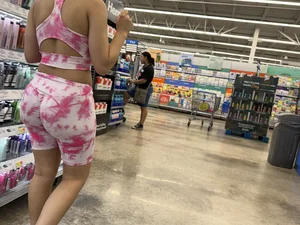 Public Beauties Series | PINK spanks on massive ass