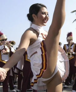 Candid cheerleaders
