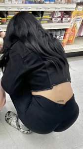 Chic w a nice bubble in black leggings‼️