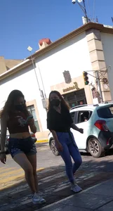 NICE GIRLS ON THE STREET