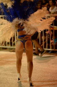 Sexy lady with a nice ass dressed up while dancing