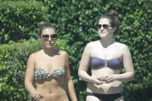 Sexy Florida beach bikini girls