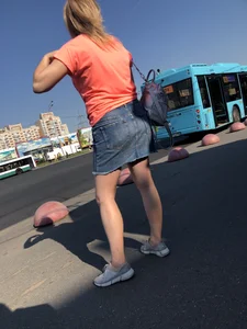 Milf in Denim Skirt With Nice Legs Street Creepshots Archive