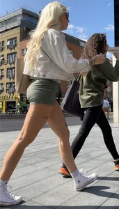 Fit toned blonde in tiny green shorts (OC)