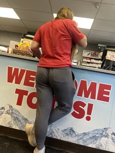 Great wedgie, dirty blonde