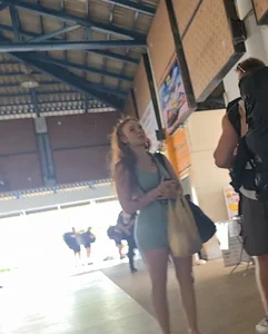 Super hot fit babe with a nice bubble in tight shorts. Look at her face  (OC)