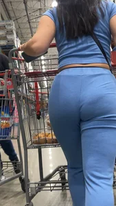 Baddie in all blue