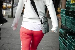 Tight pink leggings