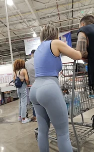 Latina big booty!