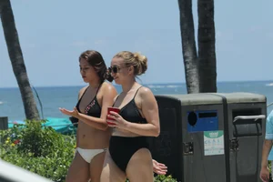 Florida beach and bikini girls