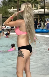 Candid babes in bikinis